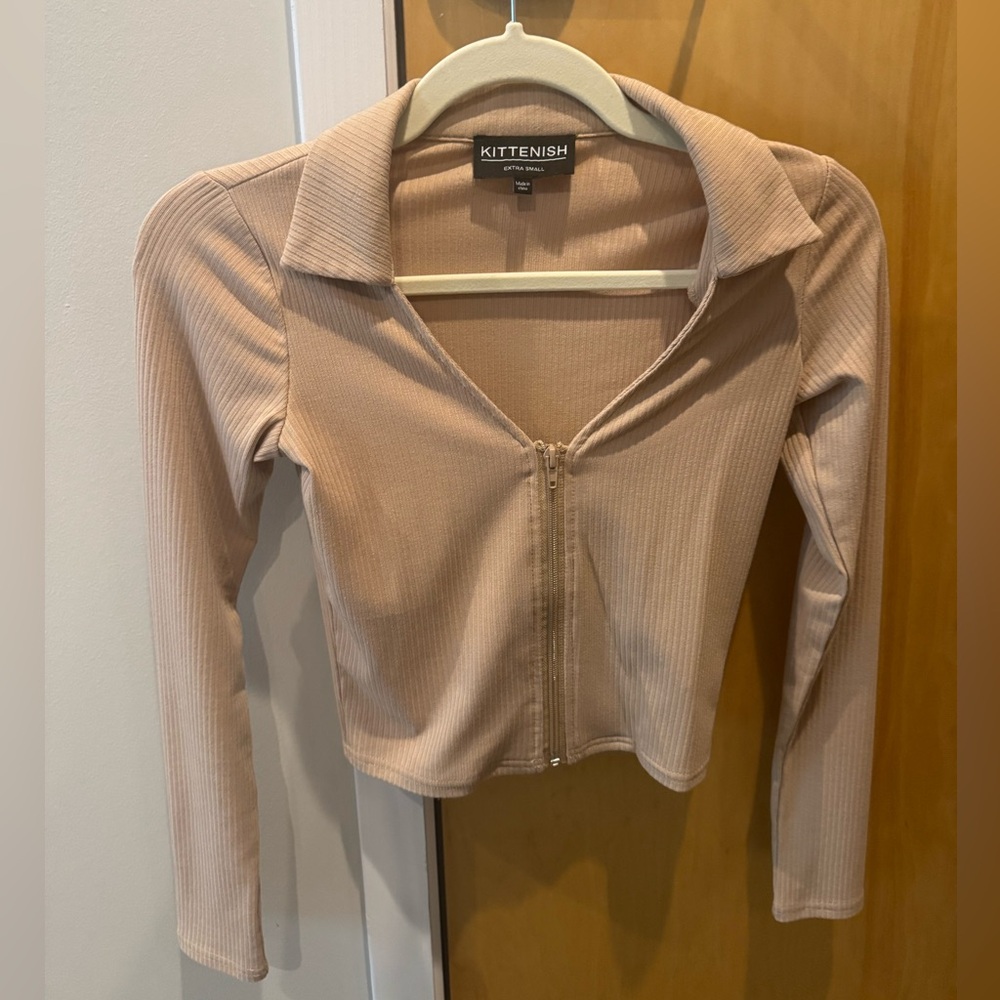 Kittenish XS Zip Up Tan Long Sleeve Top